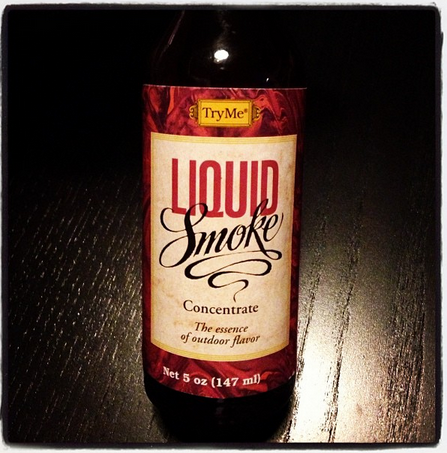 Flaska med Liquid smoke